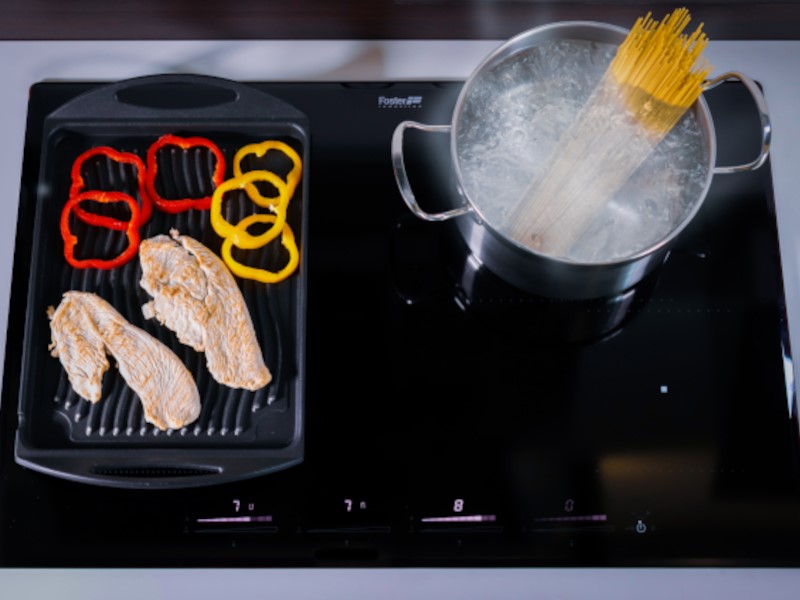 PUNTO Induction: The new intelligent cooker hob with adaptive capacity., plaque de cuisson innovante