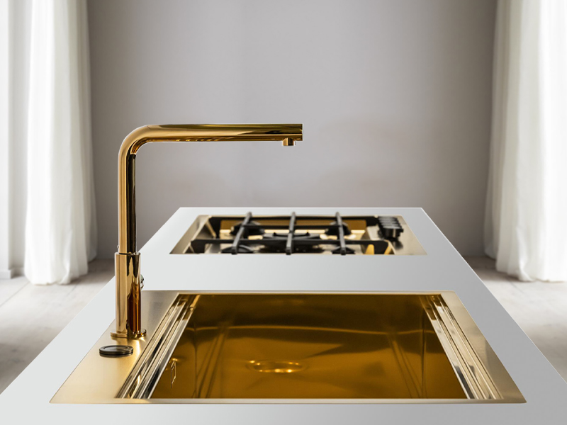 Riva 750 Gold